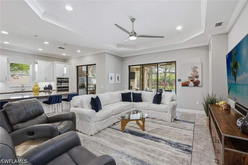 3 bedroom SingleFamilyResidence at 9630 Campanile Cir, Amador, Naples — photo 4