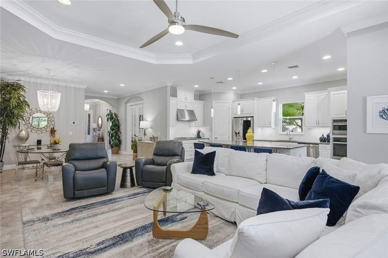 3 bedroom SingleFamilyResidence at 9630 Campanile Cir, Amador, Naples — photo 5
