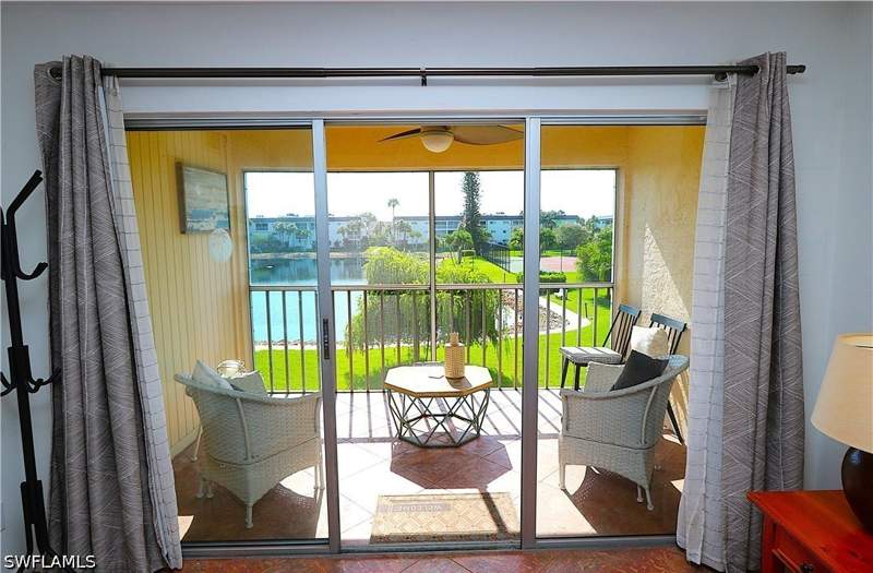 2 bedroom Condominium at 1004 Manatee Rd H202, Gulf Winds East, Naples — photo 3