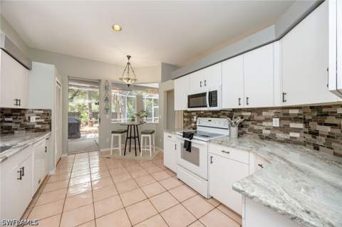 2656 River Reach Dr, Naples FL - photo 8 of 28