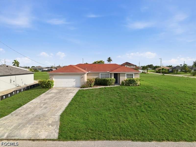 3 bedroom SingleFamilyResidence at 422 NW 11th Ter, Cape Coral, Cape Coral — photo 3
