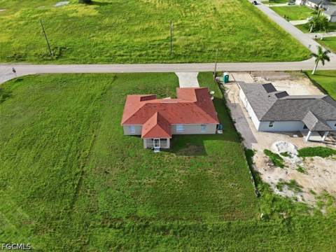 422 NW 11th Ter, Cape Coral FL - photo 6 of 25