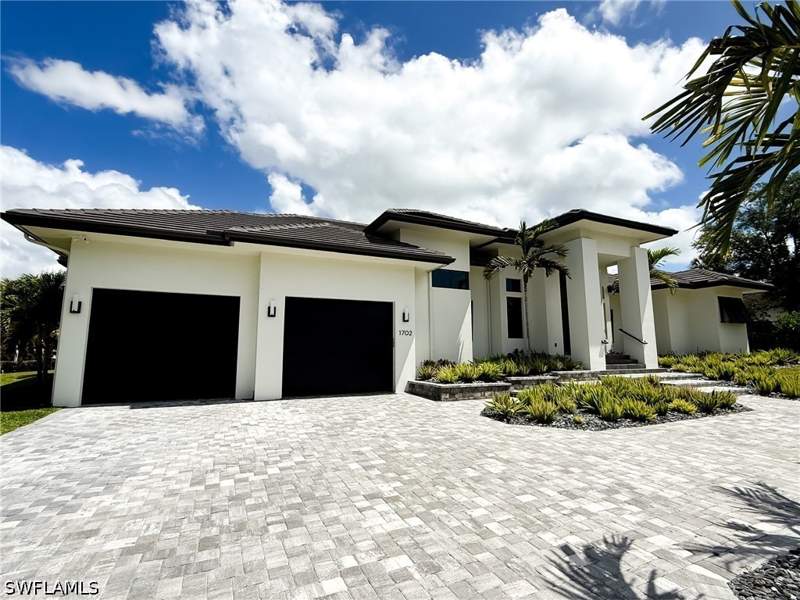 4 bedroom SingleFamilyResidence at 1702 Ludlow Rd, Marco Beach, Marco Island — photo 3