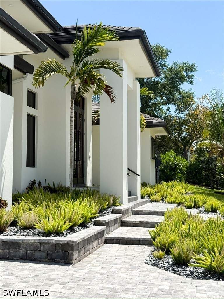 4 bedroom SingleFamilyResidence at 1702 Ludlow Rd, Marco Beach, Marco Island — photo 4