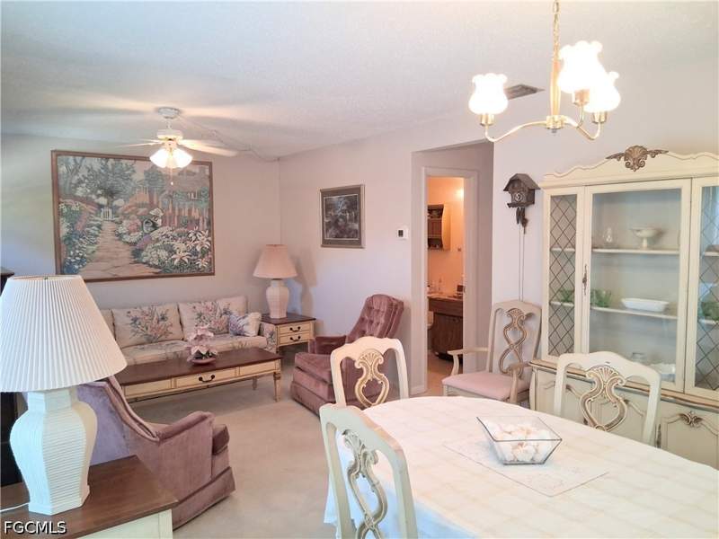 2 bedroom Attached at 2 Tangelo Ct, Orange Grove Park, Lehigh Acres — photo 4