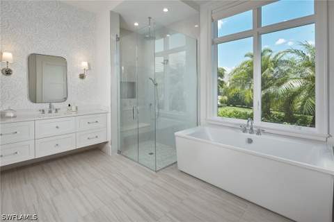 16764 Enclave Cir, Naples FL - photo 19 of 47