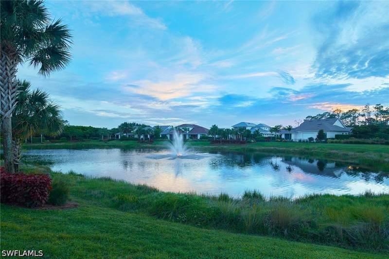 5 bedroom SingleFamilyResidence at 16764 Enclave Cir, The Enclave Of Distinction, Naples — photo 5