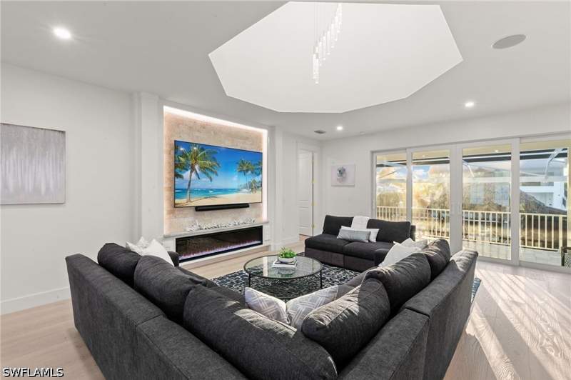 3 bedroom SingleFamilyResidence at 1794 Holiday Ln, Brookside, Naples — photo 3