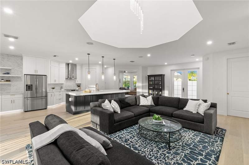 3 bedroom SingleFamilyResidence at 1794 Holiday Ln, Brookside, Naples — photo 4