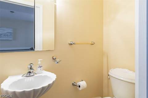1900 Virginia Ave 102, Fort Myers FL - photo 15 of 41