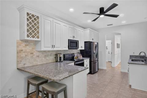 25020 Divot Dr, Bonita Springs FL - photo 11 of 41