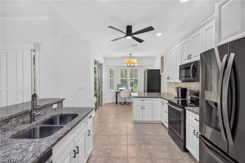 25020 Divot Dr, Bonita Springs FL - photo 12 of 41