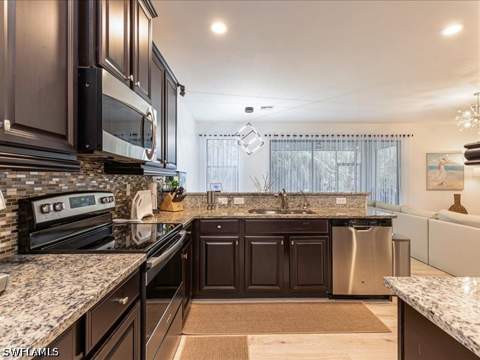 15286 Summit Place Cir 175, Naples FL - photo 8 of 44