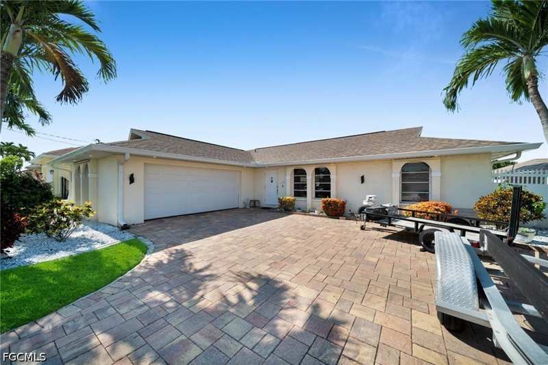 3 bedroom SingleFamilyResidence at 1220 SW 54th Ln, Cape Coral, Cape Coral — photo 1