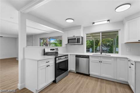 66 River Ct, Naples FL - photo 9 of 28