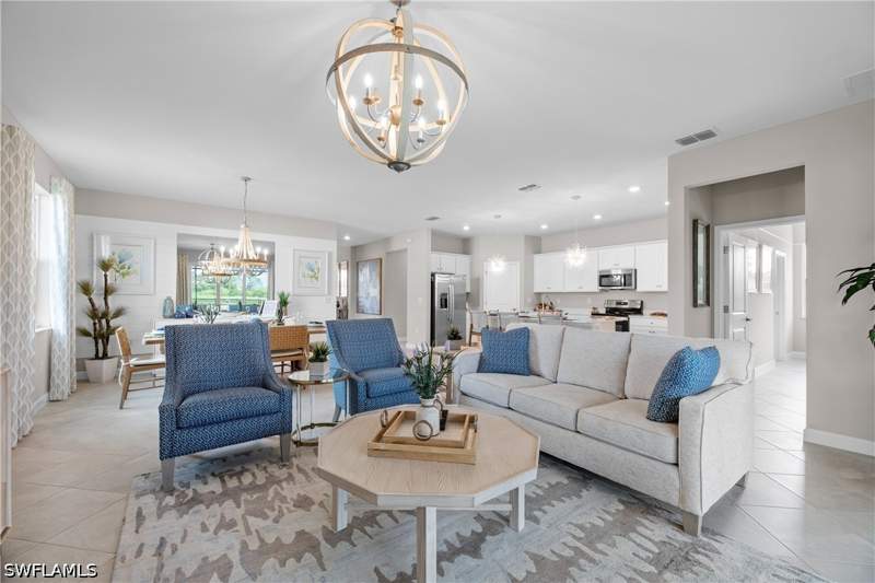 4 bedroom SingleFamilyResidence at 3171 Weston Manor Dr, Country Club, Alva — photo 5