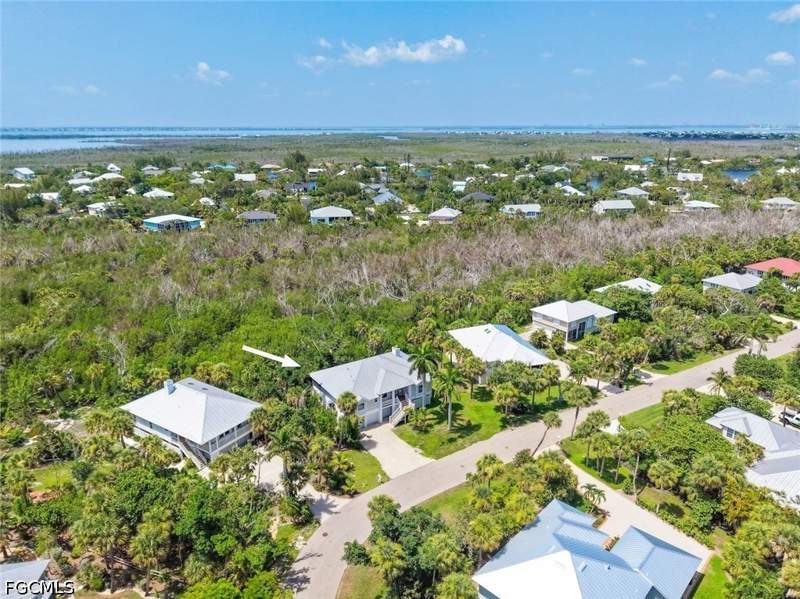 3 bedroom SingleFamilyResidence at 1858 Farm Trl, Island Woods, Sanibel — photo 4
