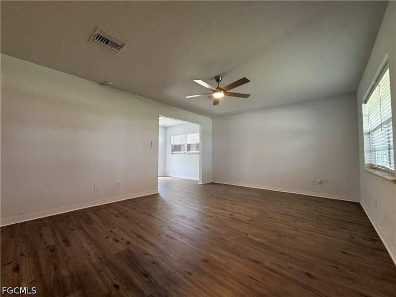 3 bedroom SingleFamilyResidence at 724 Orchard Park Dr, Clewiston, Clewiston — photo 2