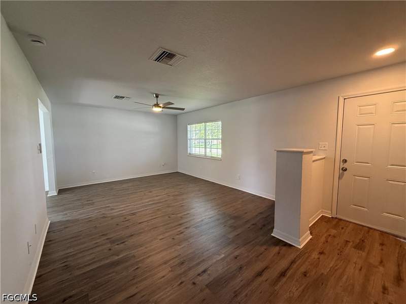 3 bedroom SingleFamilyResidence at 724 Orchard Park Dr, Clewiston, Clewiston — photo 3