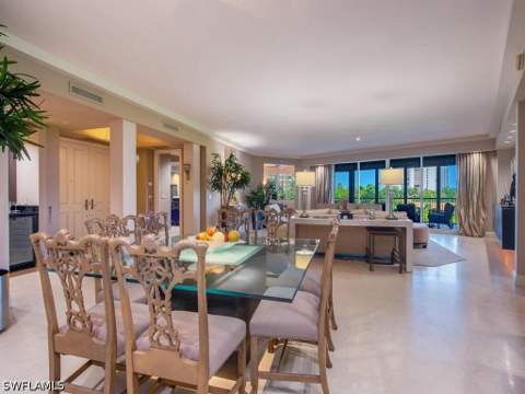 8787 Bay Colony Dr 302, Naples FL - photo 8 of 19