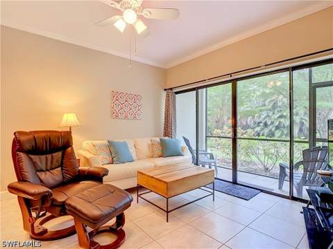 3323 Olympic Dr 716, Naples FL - photo 15 of 33