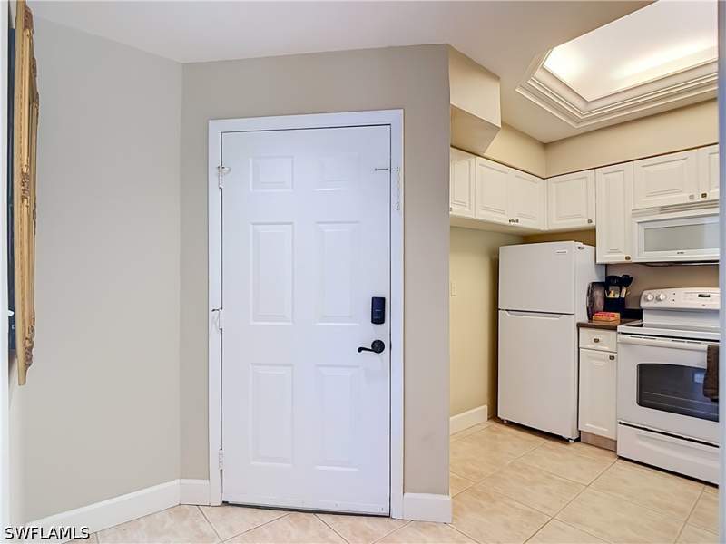 2 bedroom Condominium at 3323 Olympic Dr 716, World Tennis Center, Naples — photo 4