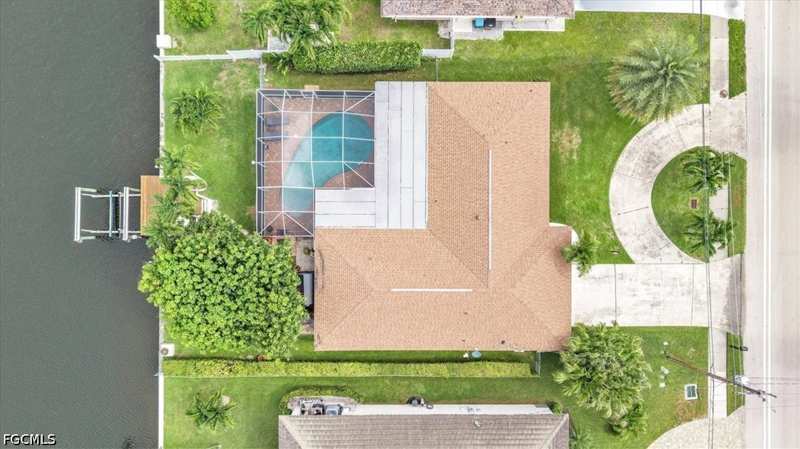 4 bedroom SingleFamilyResidence at 5027 Pelican Blvd, Cape Coral, Cape Coral — photo 1