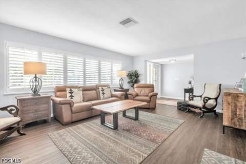 5027 Pelican Blvd, Cape Coral FL - photo 9 of 50