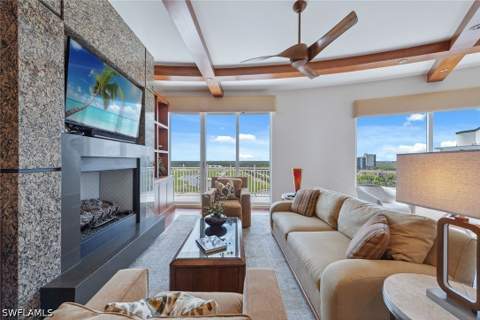 13675 Vanderbilt Dr 1105, Naples FL - photo 10 of 27