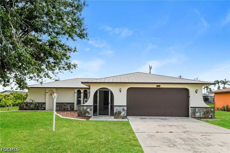 3 bedroom SingleFamilyResidence at 3411 SW 6th Pl, Cape Coral, Cape Coral — photo 1