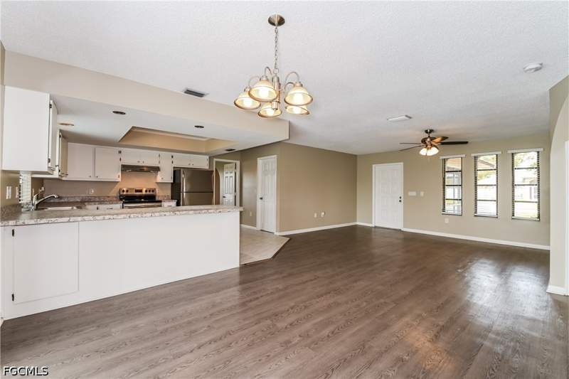 3 bedroom SingleFamilyResidence at 3411 SW 6th Pl, Cape Coral, Cape Coral — photo 3