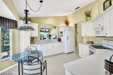20101 Seagrove St 705, Estero FL - photo 7 of 35