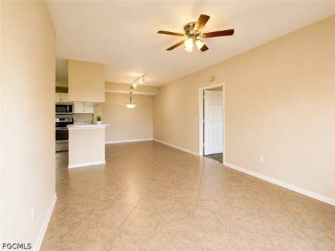 6490 Aragon Way 303, Fort Myers FL - photo 13 of 35