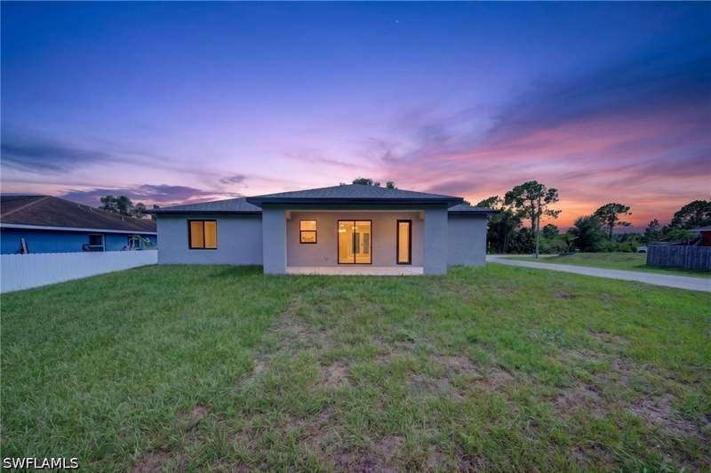 3 bedroom SingleFamilyResidence at 2918 48th St W, Lehigh Acres, Lehigh Acres — photo 2