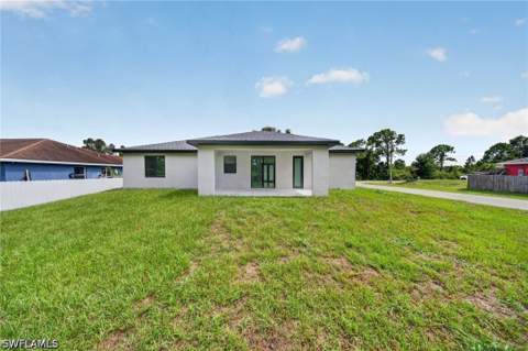 2918 48th St W, Lehigh Acres FL - photo 23 of 32