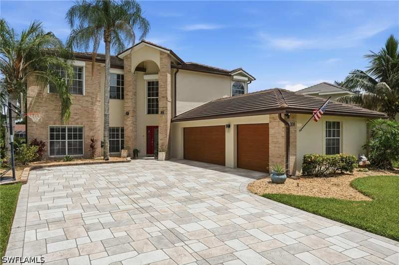 4 bedroom SingleFamilyResidence at 308 Wentworth Ct, Berkshire Lakes, Naples — photo 1
