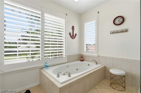 308 Wentworth Ct, Naples FL - photo 23 of 41