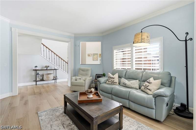 4 bedroom SingleFamilyResidence at 308 Wentworth Ct, Berkshire Lakes, Naples — photo 5