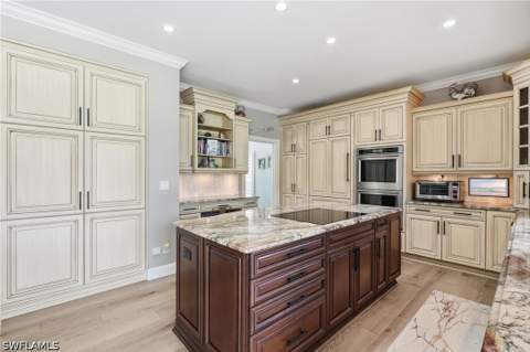 308 Wentworth Ct, Naples FL - photo 9 of 41