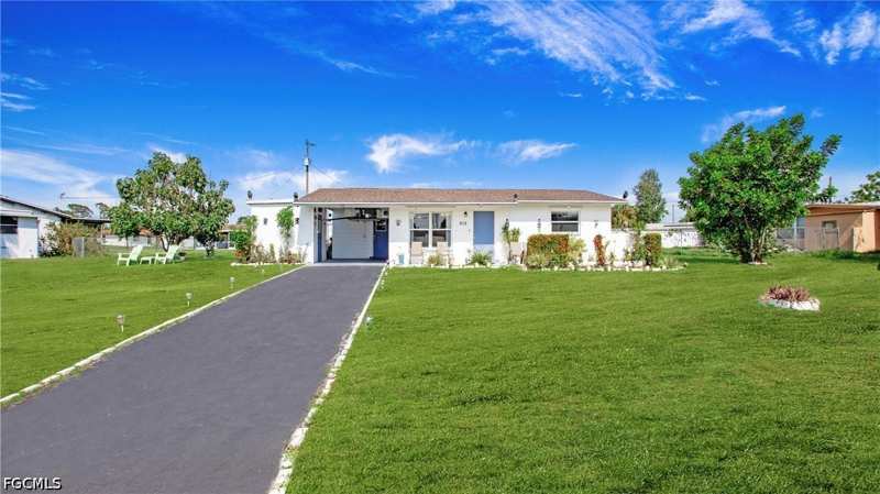 3 bedroom SingleFamilyResidence at 515 York Rd, Lehigh Acres, Lehigh Acres — photo 1