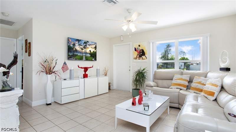 3 bedroom SingleFamilyResidence at 515 York Rd, Lehigh Acres, Lehigh Acres — photo 4