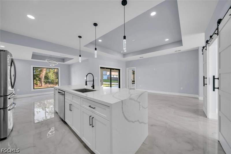 3 bedroom SingleFamilyResidence at 4028 26th St SW, Lehigh Acres, Lehigh Acres — photo 4