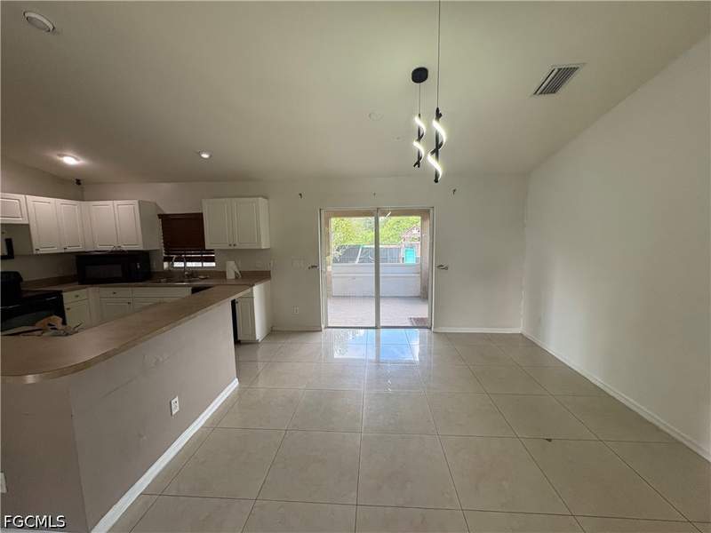 4 bedroom SingleFamilyResidence at 764 Chapman Ave S, Lehigh Acres, Lehigh Acres — photo 2