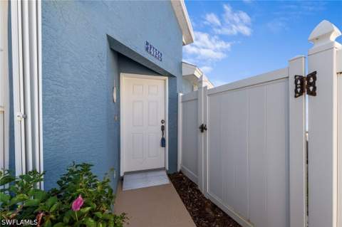 14932 Sterling Oaks Dr, Naples FL - photo 6 of 50