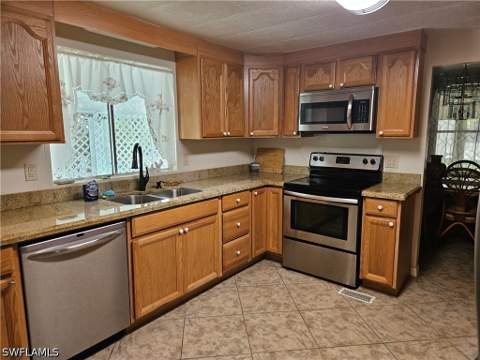 859 Manatee Rd, Naples FL - photo 13 of 37