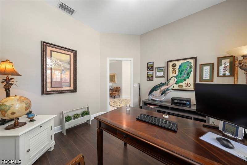 3 bedroom SingleFamilyResidence at 8951 Abbotsford Ter, Fiddlesticks Country Club, Fort Myers — photo 5