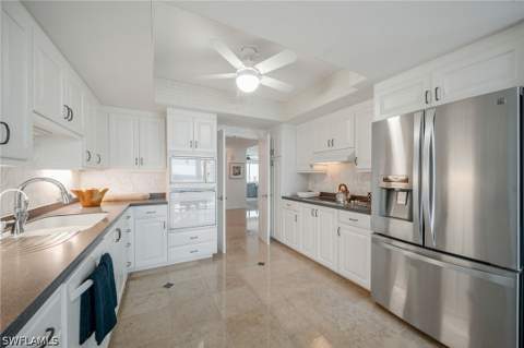 7515 Pelican Bay Blvd 10D, Naples FL - photo 19 of 50