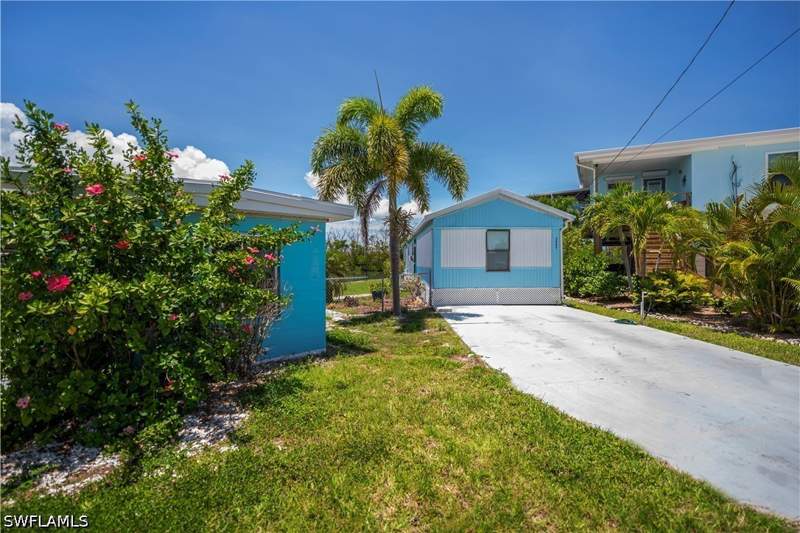 2 bedroom SingleFamilyResidence at 3965 Phoenix Dr, Trailerhaven, St James City — photo 2