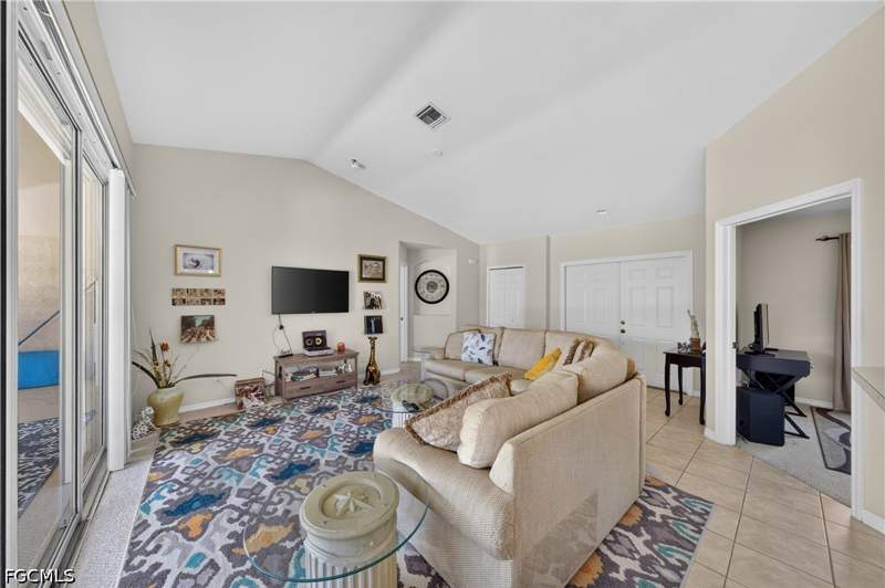 3 bedroom SingleFamilyResidence at 2613 SW 27th St, Cape Coral, Cape Coral — photo 5
