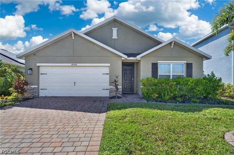 4 bedroom SingleFamilyResidence at 18508 Marlin Kite Ln, Brightwater, North Fort Myers — photo 1